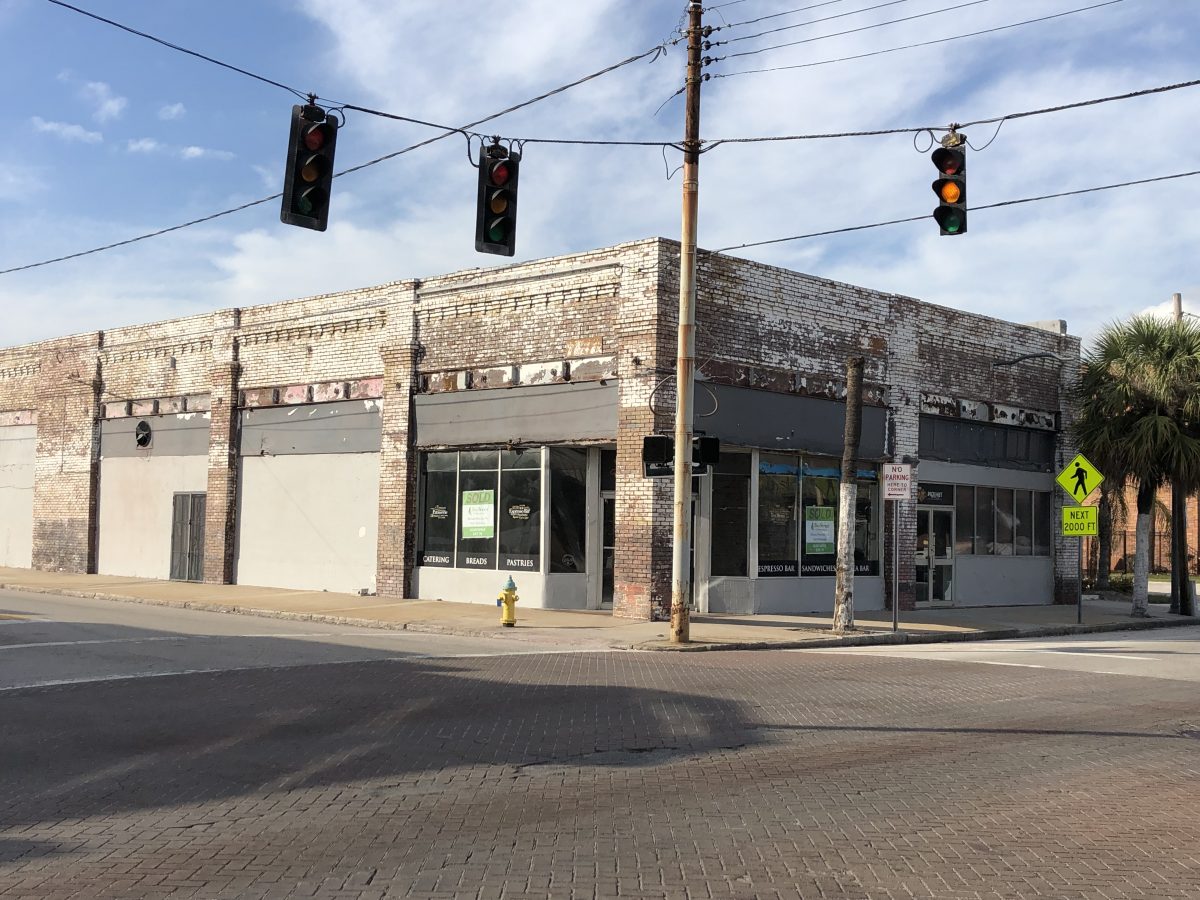 1702 N Howard Ave-FULLY LEASED