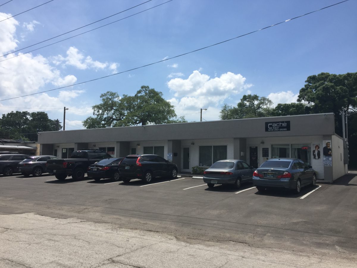 Leased – 219 S Packwood Ave